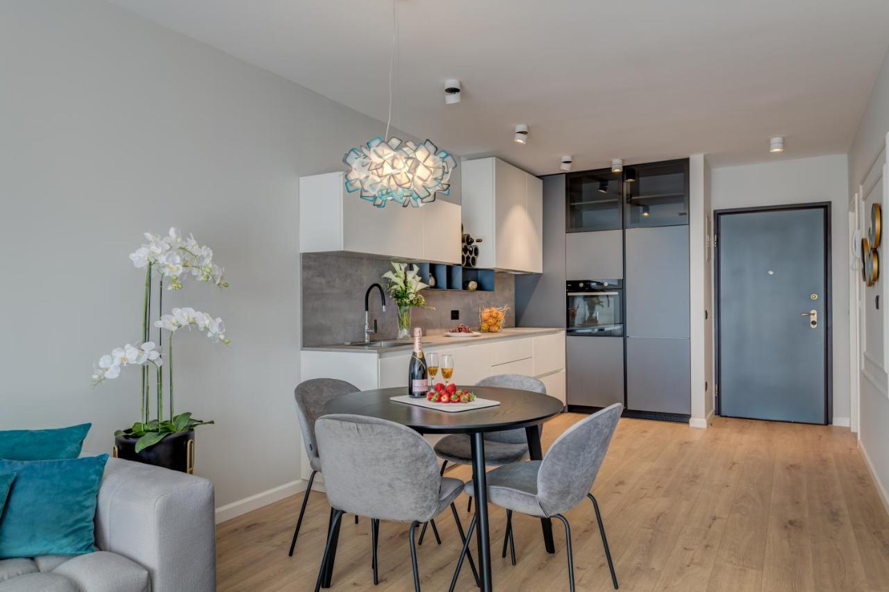 Beachfront Apartment Split Bagian luar foto