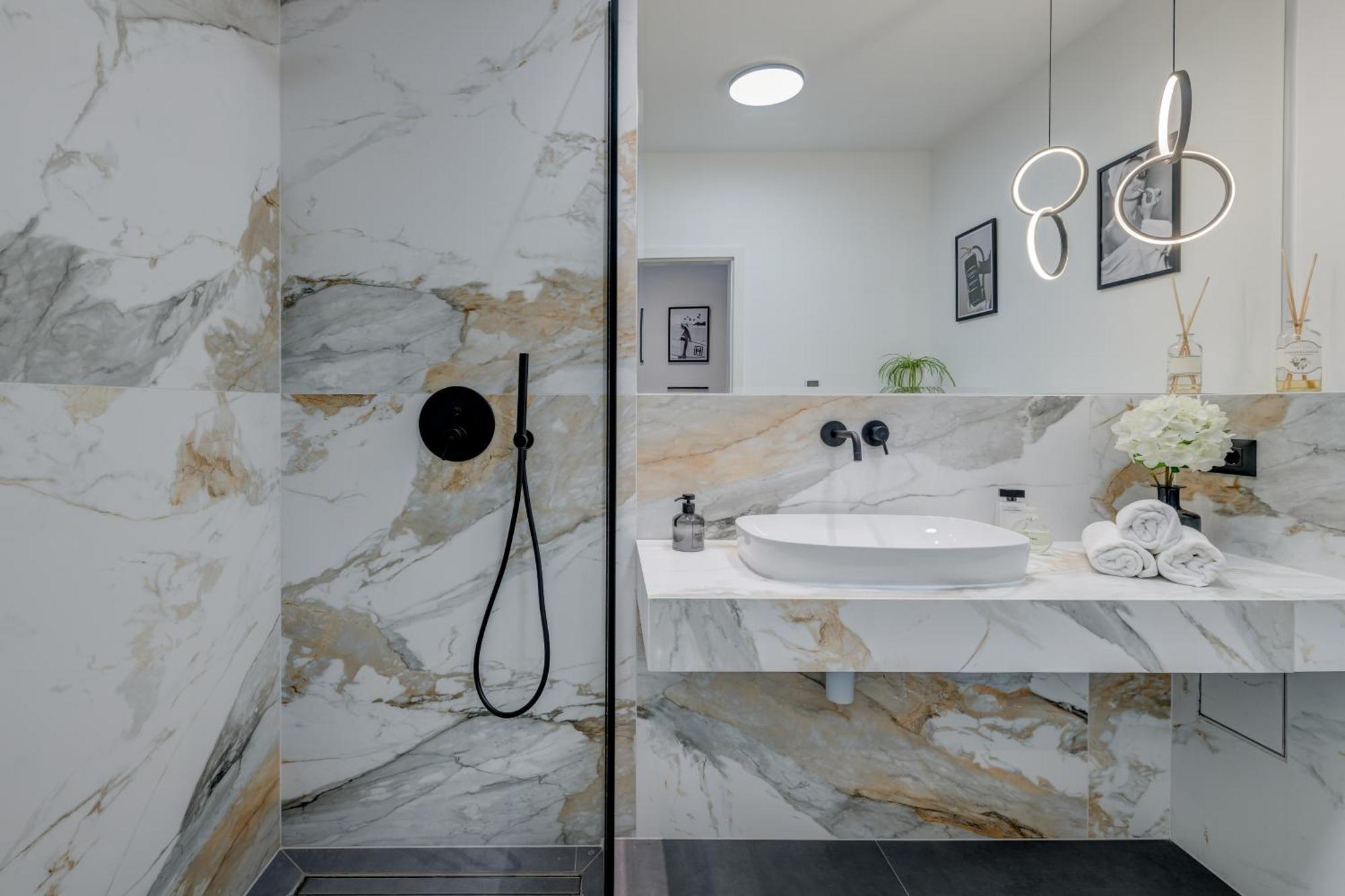 Beachfront Apartment Split Bagian luar foto