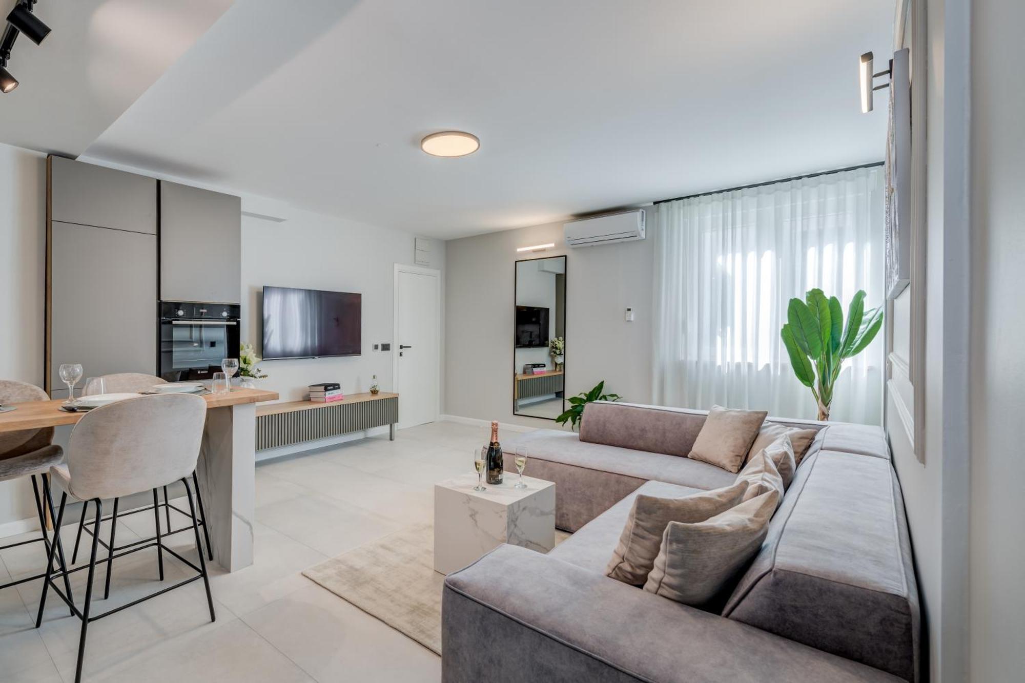 Beachfront Apartment Split Bagian luar foto